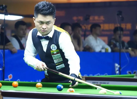 俱乐部凭借 俱乐部凭借